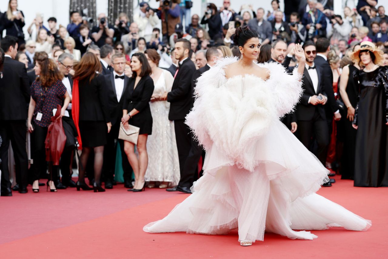 Aishwarya Rai at La Belle Epoque Red Carpet the 72nd Cannes Film Festival02